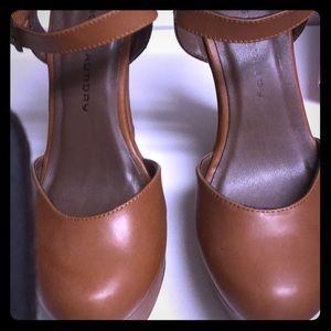 Wedge tan Shoes